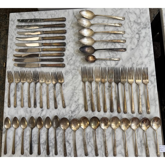 50 Pc Oneida Prestige‎ BORDEAUX Silverplate Flatware Svce for 7 Spoon Fork Knife